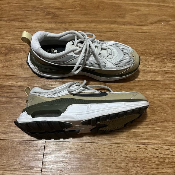 Wmns Air Max Bliss 'Light Bone Phantom - Picture 4 of 9